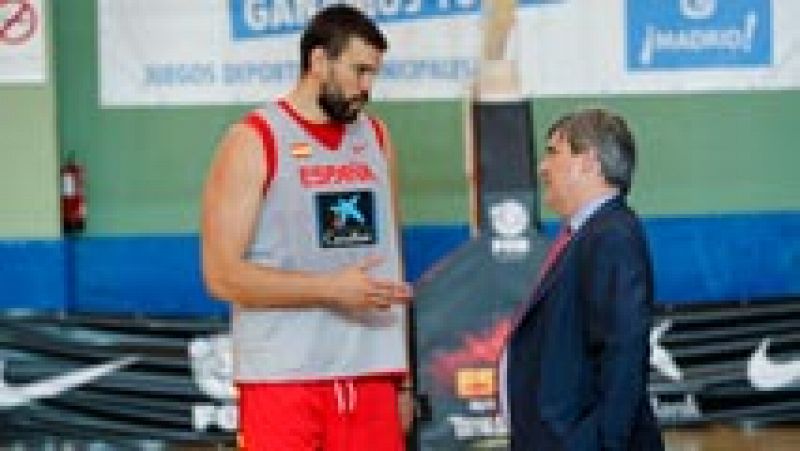 Marc Gasol está muy cerca de decir adiós a los Juegos de Río. El pivot de los Grizzlies no se ha recuperado a tiempo de su lesión. Marc ha publicado un tuit que se puede entender como un lamento por perderse la cita olímpica. "A veces tienen que golpearte y caer lo más bajo que hayas estado para poder levantarte y estar lo más alto que jamás hayas estado".