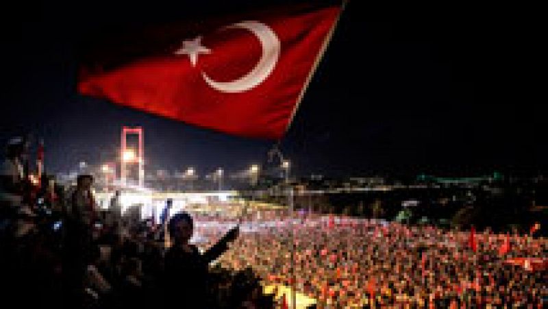 Turquía decidirá si restablecer la pena de muerte sin tener en cuenta la opinión de la UE