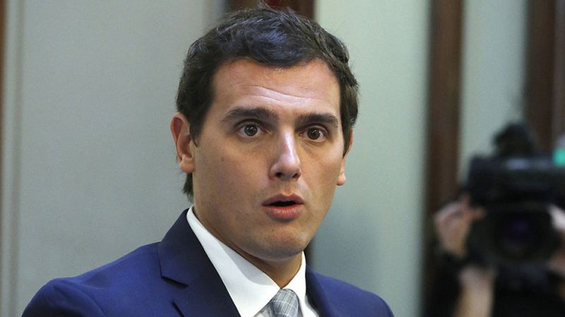 Albert Rivera insta al rey a que pida a Pedro Sánchez que se abstenga y facilite un gobierno