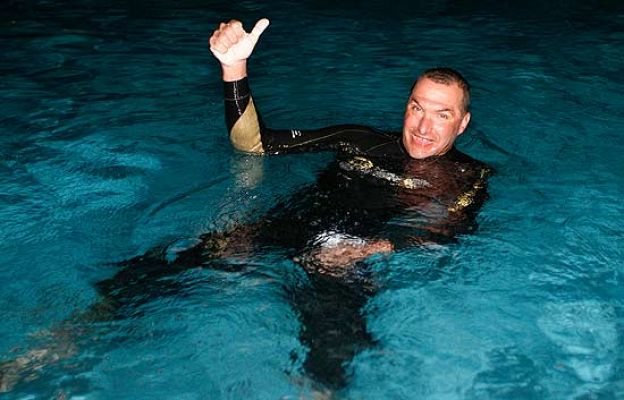  - Nadando 24 horas seguidas