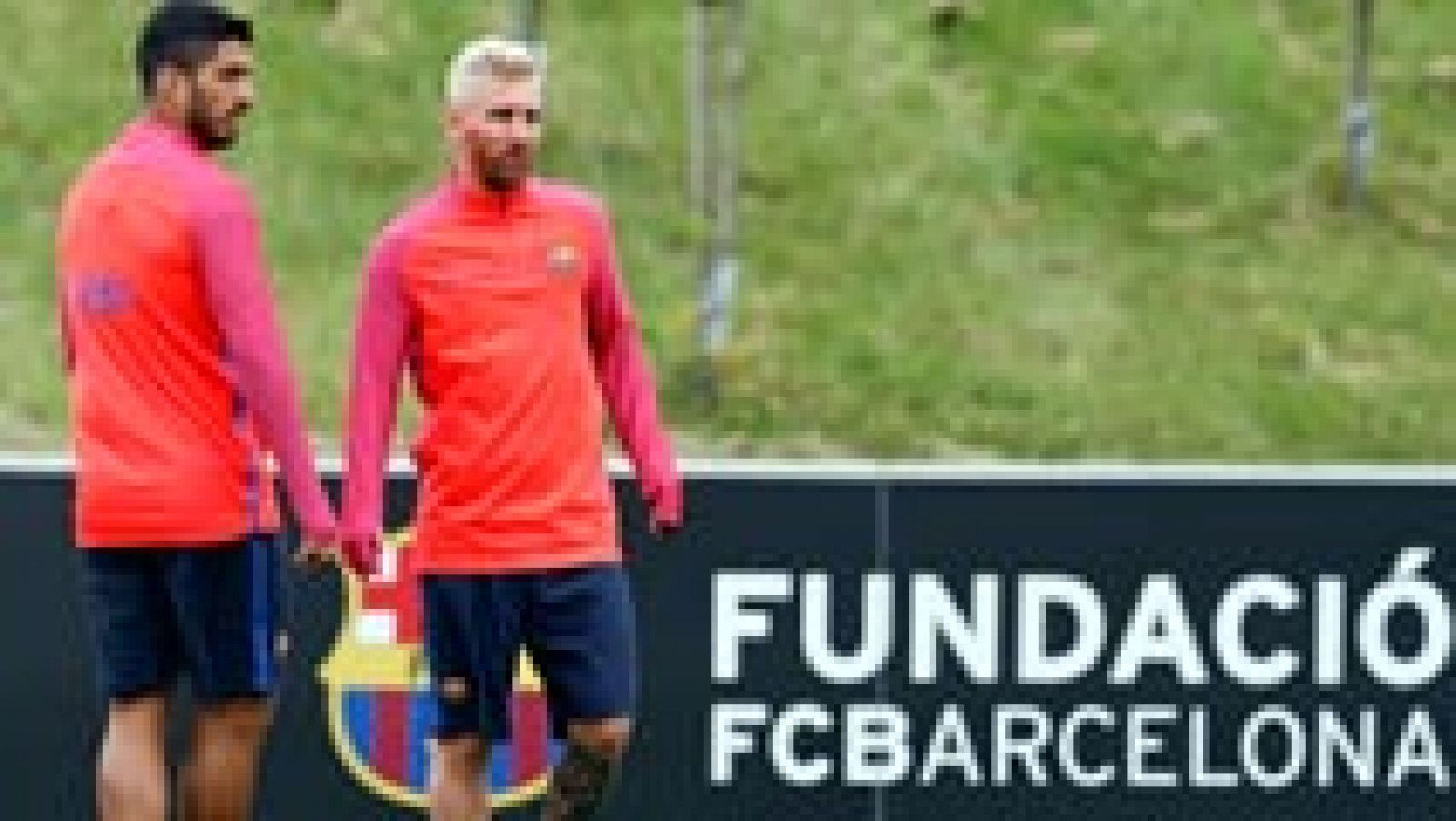 Telediario 1: Messi se lleva todas las miradas en Saint George's Park | RTVE Play