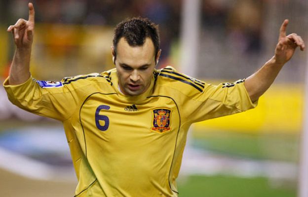  - Iniesta, homenaje en su tierra
