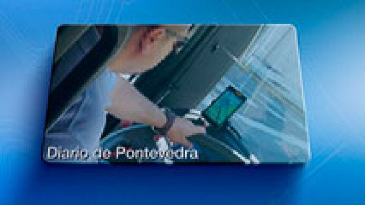 Telediario 1 - La Guardia Civil investiga si un conductor de autobús de Pontevedra estaba jugando al juego Pokémon Go mientras conducía