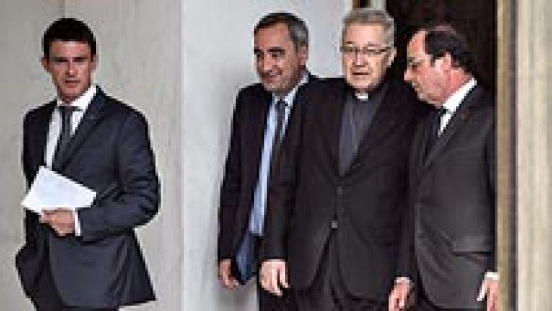 Los líderes religiosos franceses piden a Hollande más vigilancia en los lugares de culto tras el atentado en Normandía