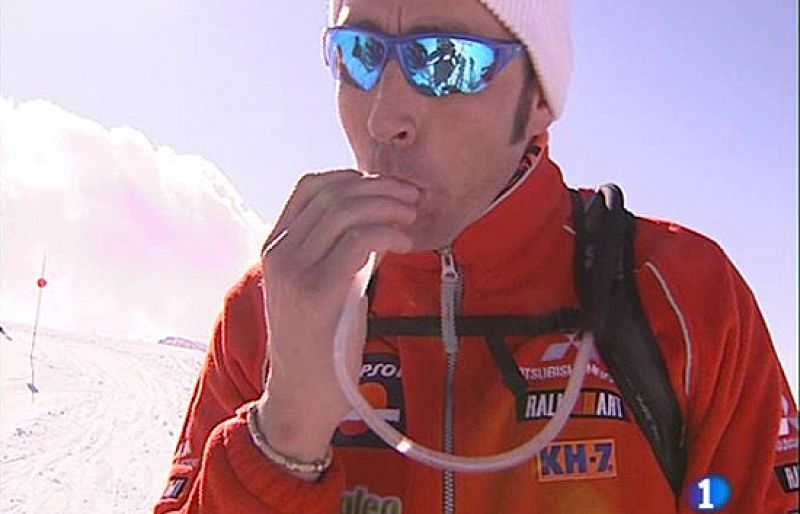 Nani Roma prepara su participación en el Dakar a 3.000 metros de altura y esquiando.