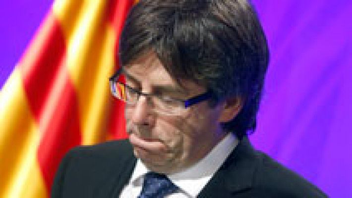 Puigdemont pide "lealtad" a la CUP antes de exigir nada y le alerta del peligro de repetir elecciones