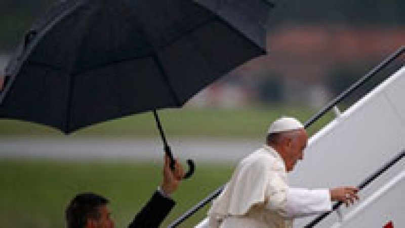 El papa Francisco se despide de Polonia y anuncia que la próxima JMJ será en Panamá en 2019
