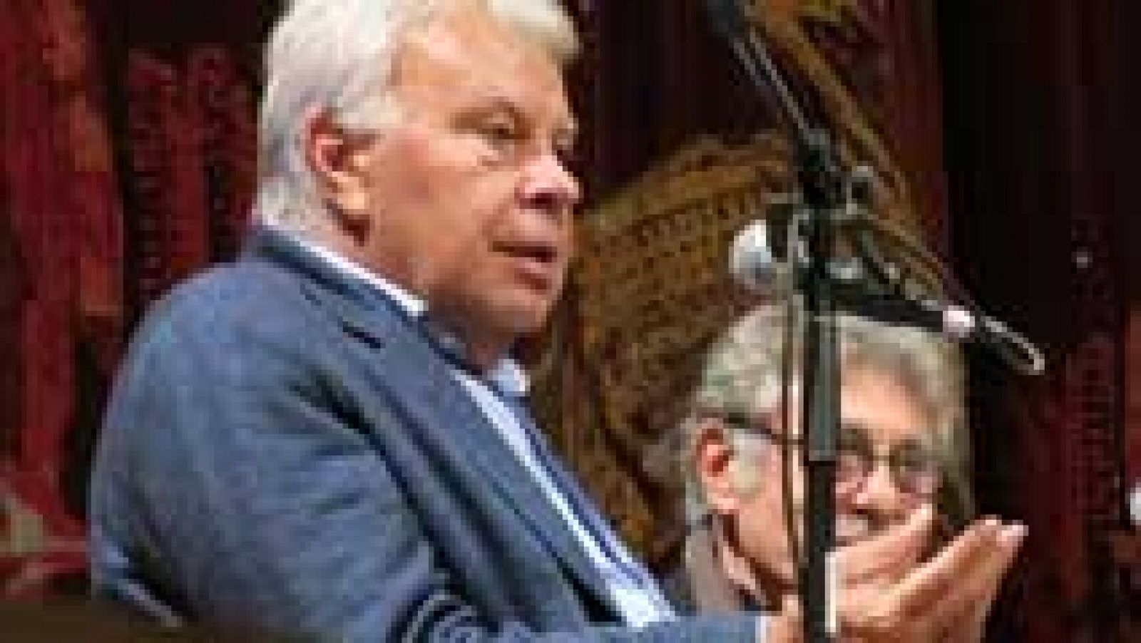 Felipe González pide a Sánchez que se abstenga en vísperas de su reunión con Rajoy