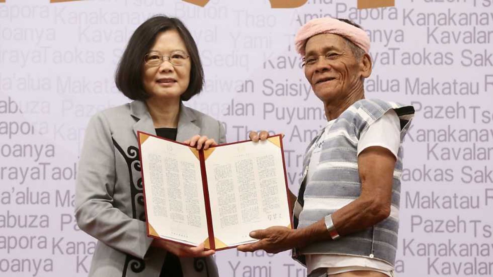 La 2 Noticias - 01/08/16 - ver ahora