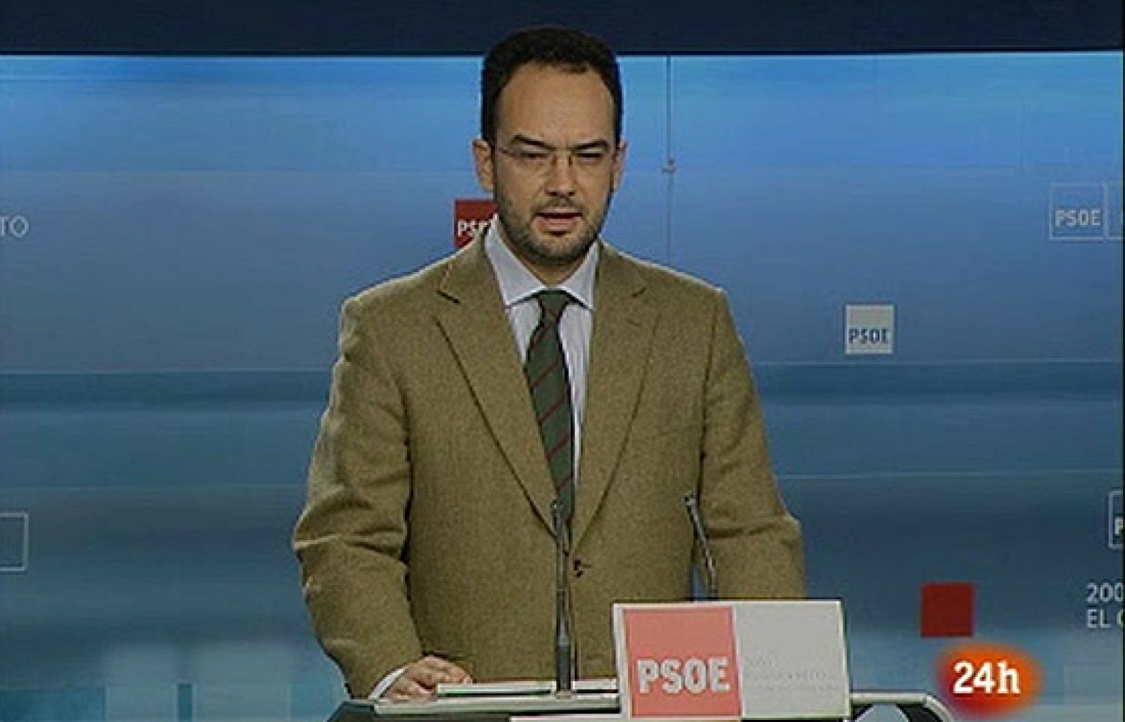 PSOE: "Don Juan Carlos ha demostrado que es el Rey de todos los españoles"