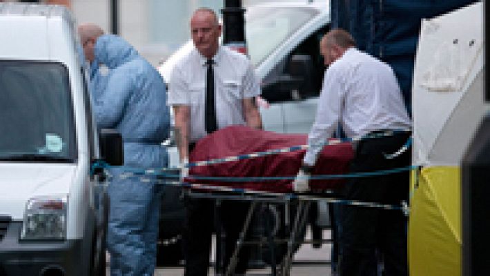 Una mujer muerta y cinco heridos en un ataque con cuchillo en el centro de Londres
