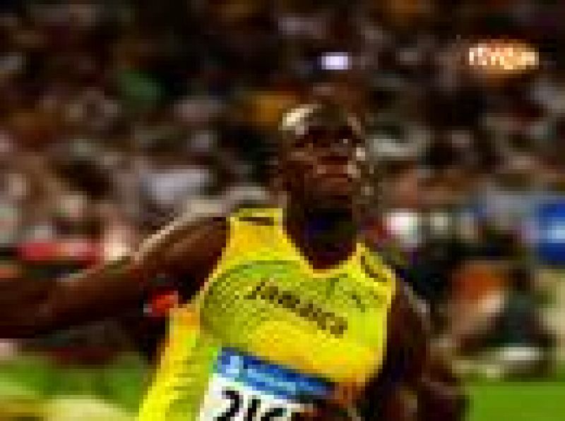 Usain Bolt logró la medalla de oro en los 100 metros lisos  en los Juegos Olímpicos de Pekín y logró batir el récord del mundo  con un tiempo de 9,69. El jamaicano logró también la medalla de oro en los 200 metros lisos, marcando también un nuevo récord, y en los relevos del 4x100.