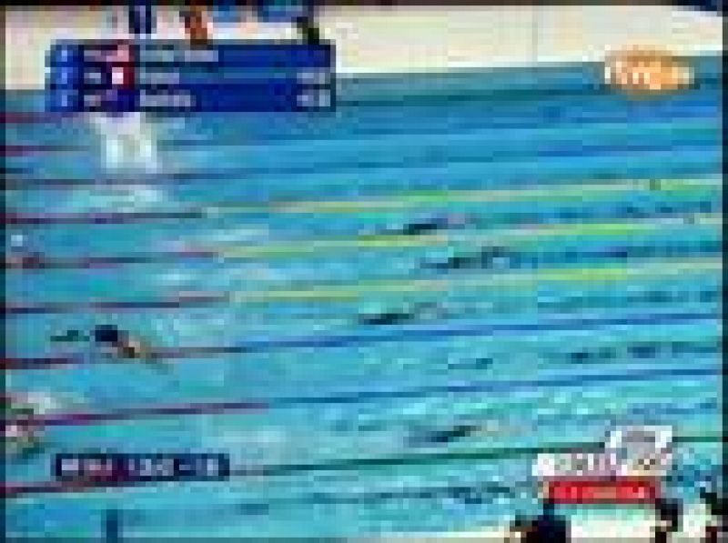 A punto estuvo el equipo francés de 4x100 metros libres de aguarle la fiesta de las ocho medallas a Michael Phelps, la estrella del equipo estadounidense.   