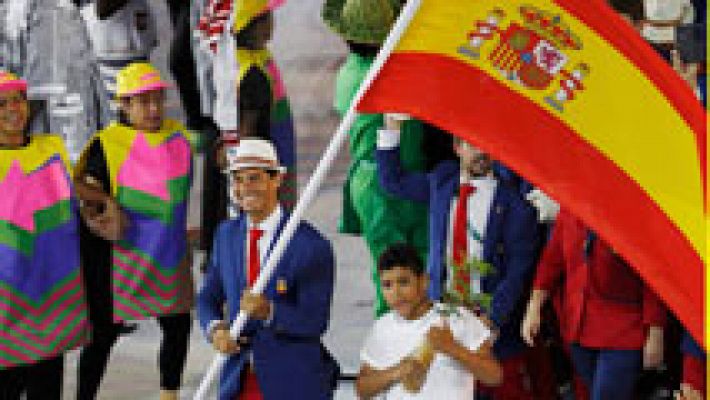 Río 2016 - El equipo olímpico español desfila en Maracaná abanderado por Nadal