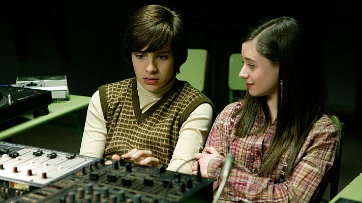 Cuéntame como pasó - T10 - Episodio 19: Año Nuevo, vida nueva - Ver ahora