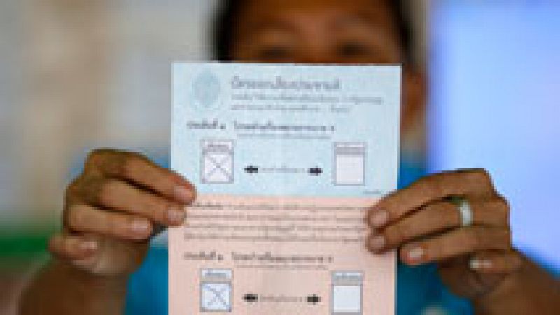 Tailandia tendrá nueva Constitución según el escrutinio avanzado del referéndum de hoy