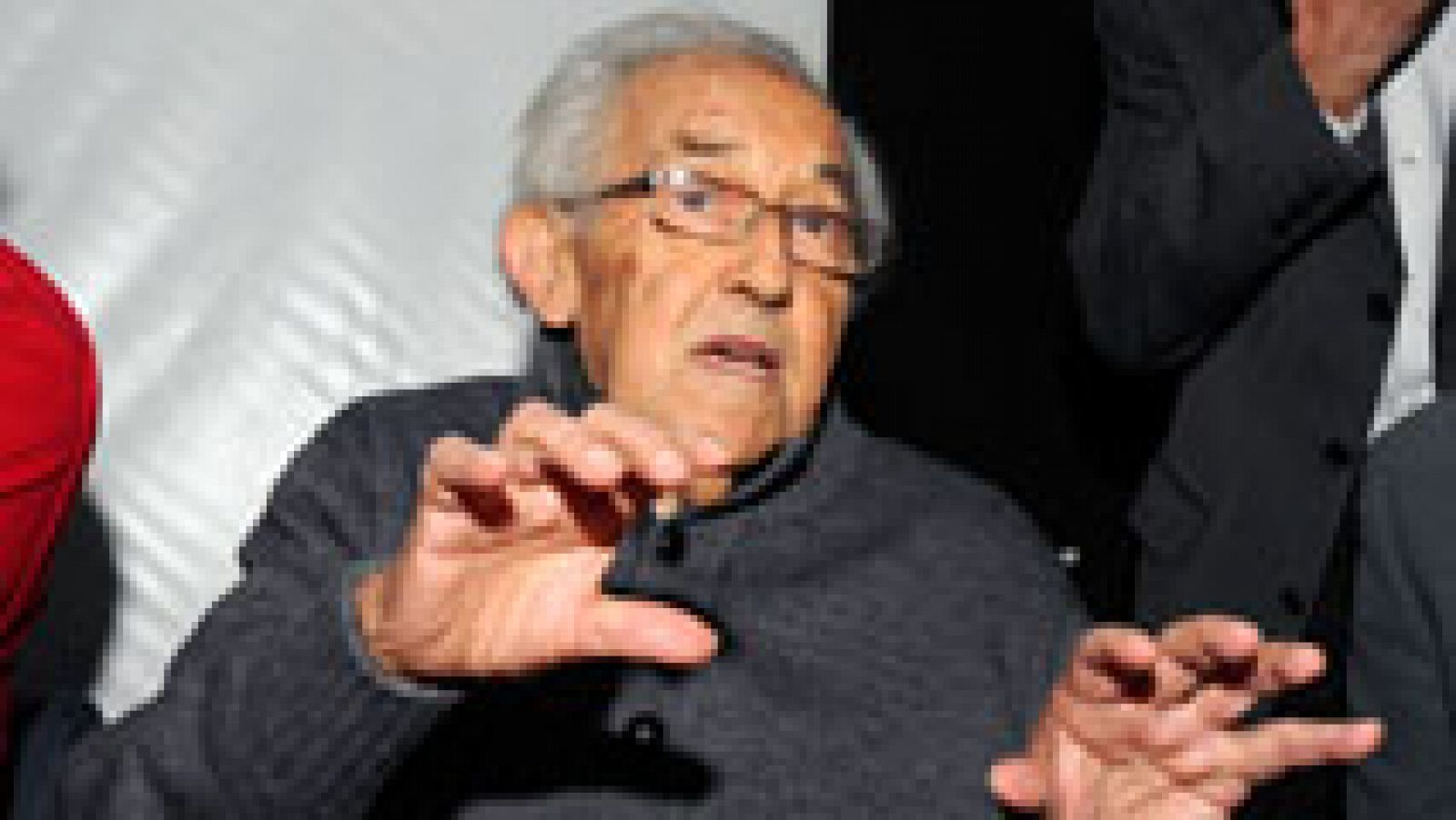 El filósofo Gustavo Bueno ha fallecido hoy a las 91 años en la localidad Asturiana de Niembro.