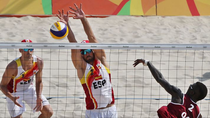 Río 2016. Voley playa | La pareja formada por Adrián Gavira y Pablo Herrera cae frente a Catar