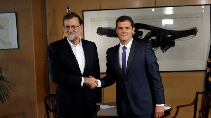 Telediario 1 - Telediario - 15 horas - 10/08/16 - Lengua de signos