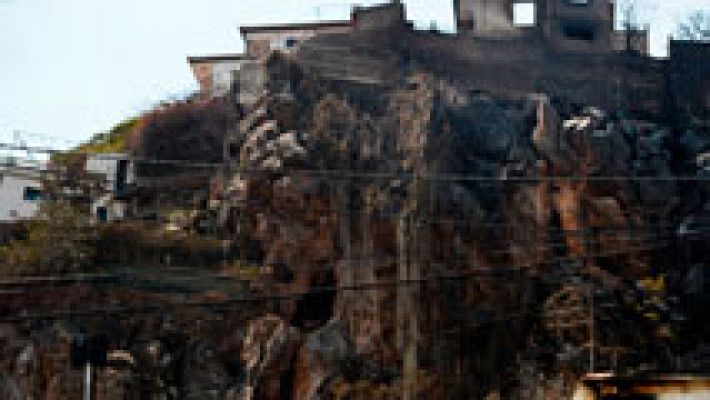 Telediario 1 - El incendio de la capital de Madeira, en vías de controlarse