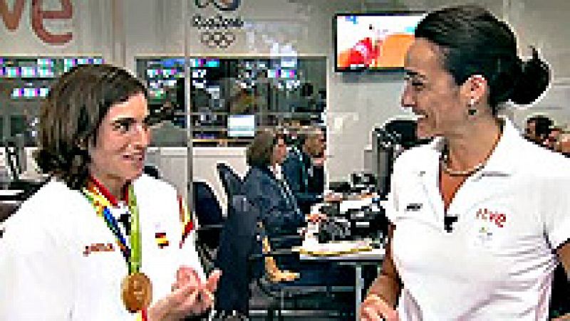 La flamante medalla de oro visito el set de RTVE para explicar cómo está asimilando su triunfo.