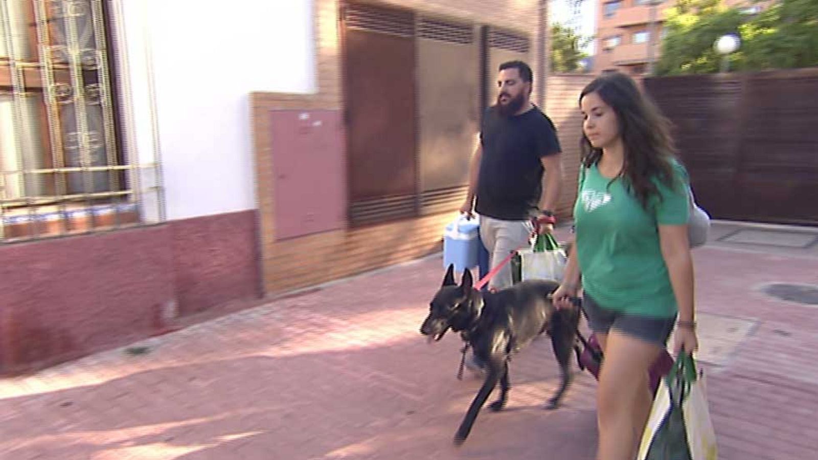 Acompañamos a una pareja en su viaje de Madrid a Valencia por el puente de agosto