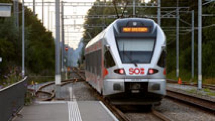 Un hombre intenta prender fuego a un tren e hiere con un cuchillo a seis personas en Suiza