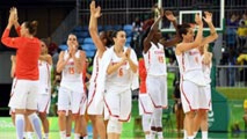 La seleccin femenina de baloncesto se ha clasificado a la semifinal tras eliminar a Turqua (64-62) Las espaolas han remontado en el ltimo cuarto un partido que se les haba puesto cuesta arriba. A falta de un segundo, una canasta de Cruz ha dado la victoria a Espaa. 