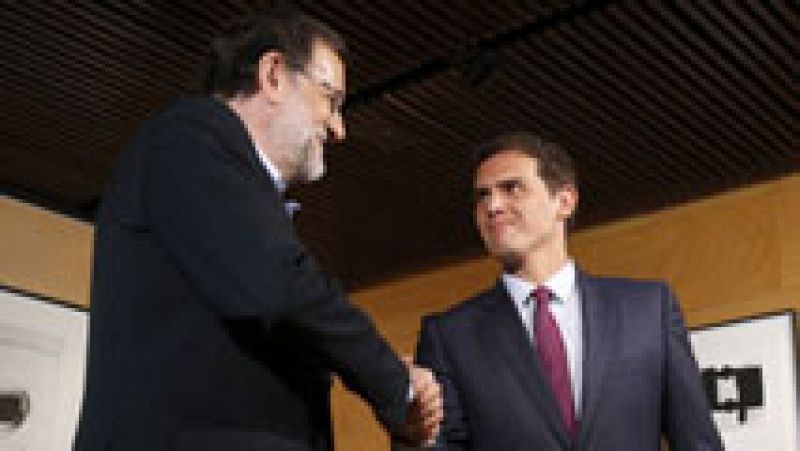 Rajoy acepta las seis condiciones anticorrupción impuestas por Rivera para negociar el "sí"