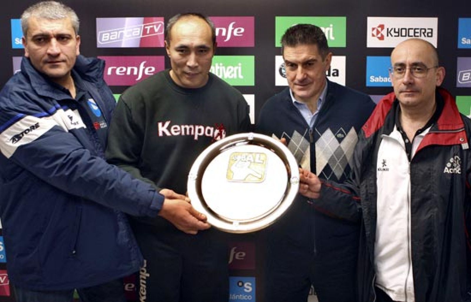 El Barcelona Borges se impone al Balonmano Ciudad Real en la primera semifinal de la Copa ASOBAL, privándole de la posibilidad de ganar su sexta copa consecutiva. 