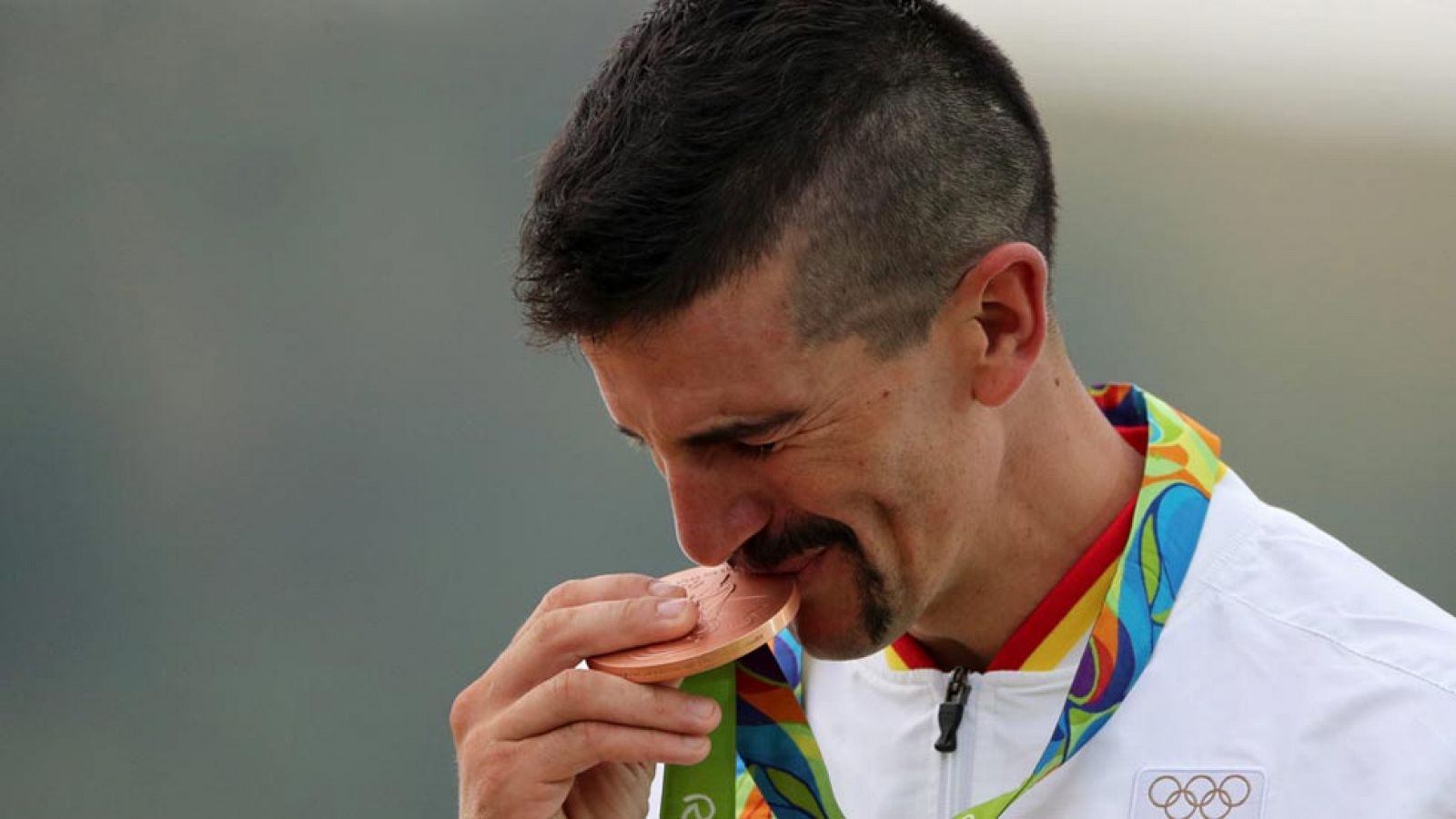 Río 2016. Ciclismo de montaña | Coloma recibe emocionado su bronce