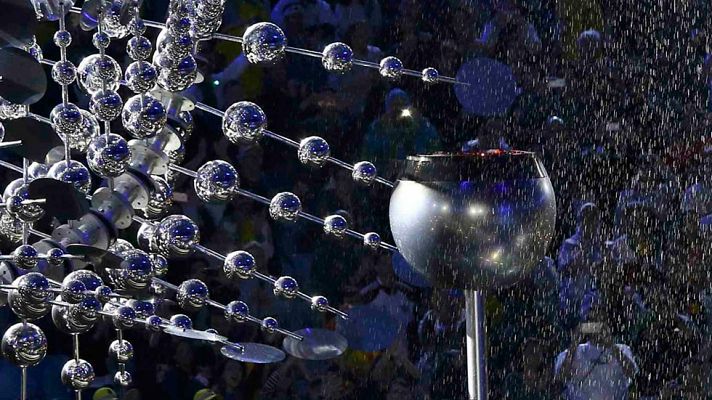 Río 2016 - La llama de Río 2016 se apaga, empieza la samba