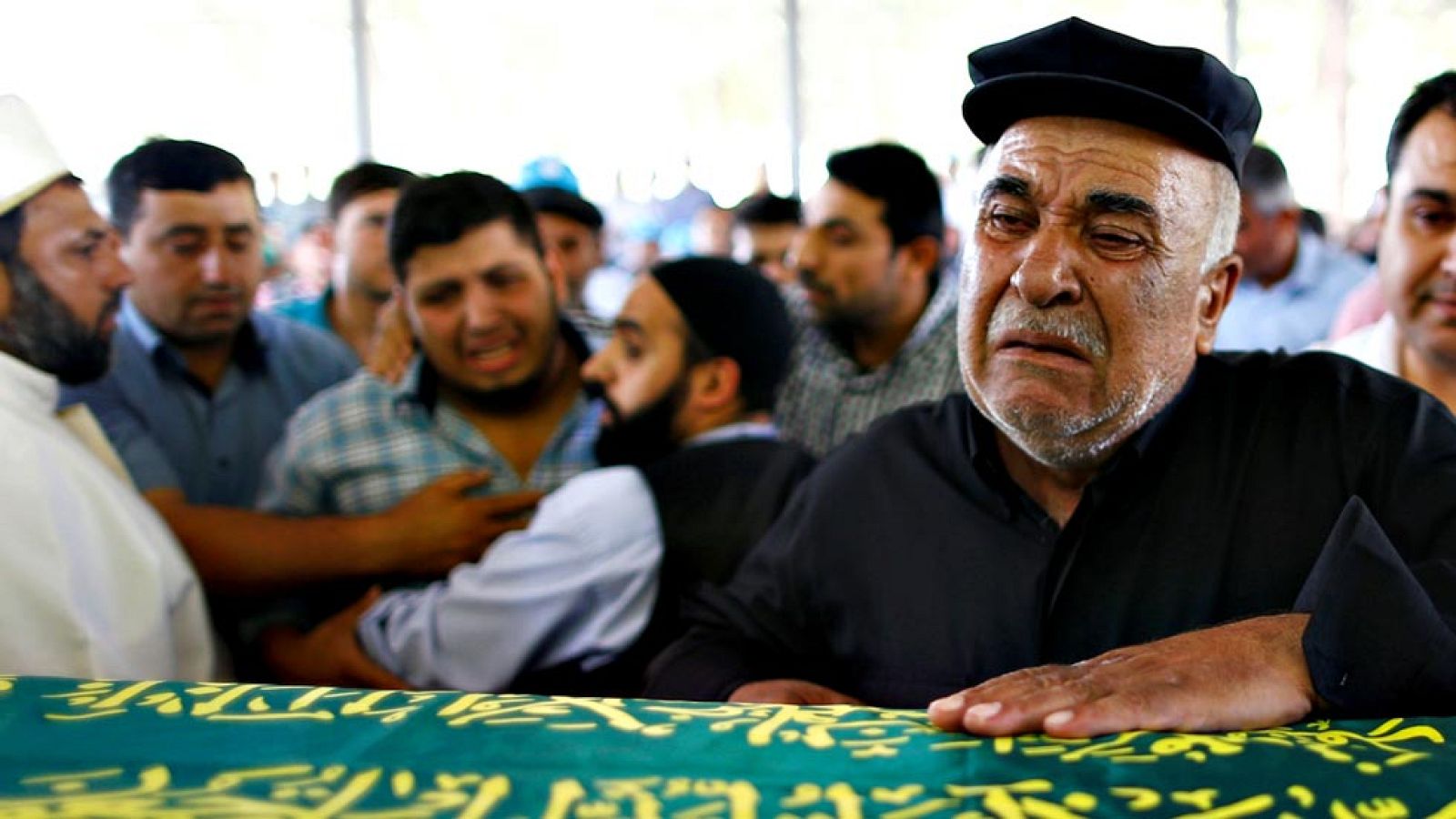 Turquía entierra a los muertos del último atentado, sin confirmar si fue obra del Estado Islámico