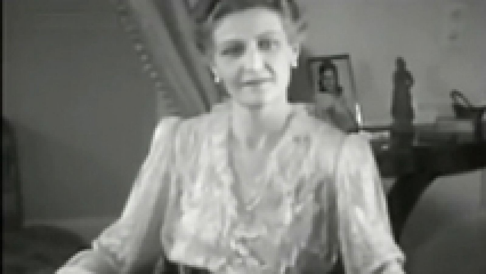 Telediario 1: Magda Goebbels, icono de la Alemania nazi y ejemplo de las madres arias, era de origen judío | RTVE Play