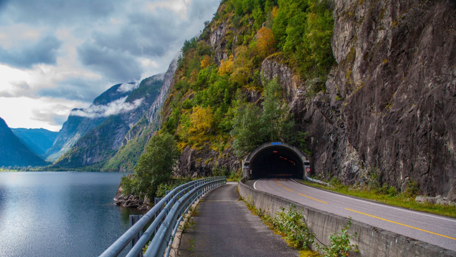 Noruega trabaja en un proyecto para unir sus fiordos mediante una red de puentes y túneles submarinos