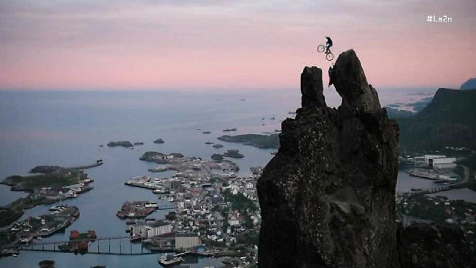 La 2 Noticias - 23/08/16 - ver ahora