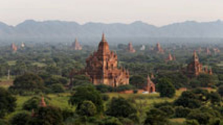 Telediario 1 - Registrado un terremoto de 6,8 en el centro de Birmania