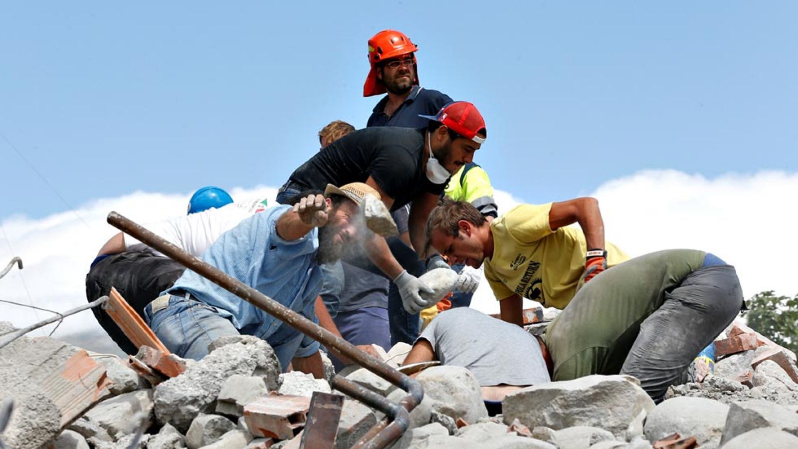 Los supervivientes del terremoto de Italia, conmocionados por la tragedia