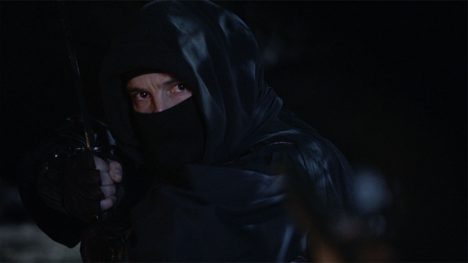 Águila Roja - Gonzalo descubre que el rey no ordenó el encierro de su madre