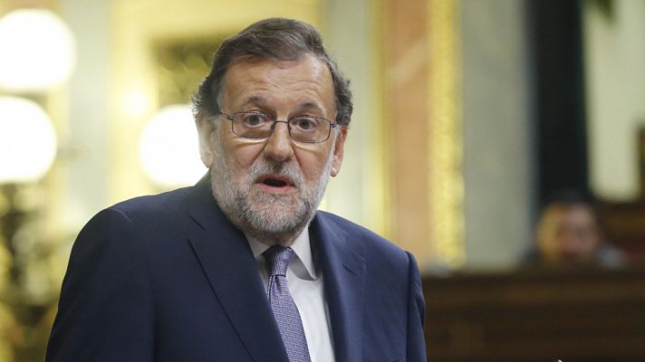 Rajoy responde a los siete portavoces del Grupo Mixto en la segunda jornada del debate de investidura