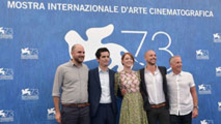 La Mostra Internacional de Cine de Venecia se abrió con un homenaje al cine y a la música