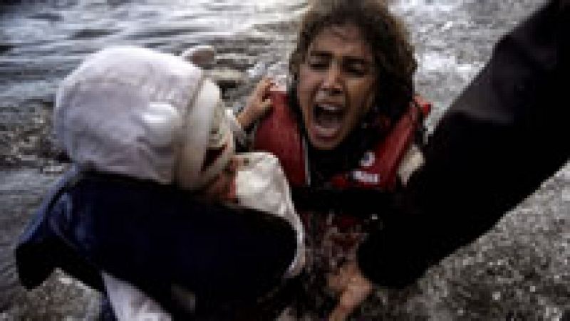 Serrat se une a CEAR para pedir el fin de las muertes en el Mediterráneo