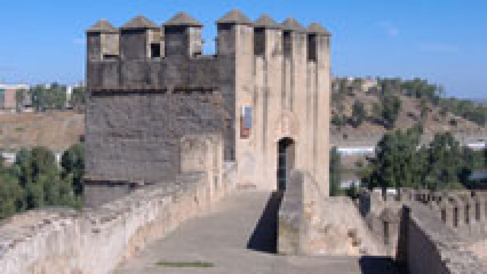 Informativo 24h: Badajoz recorrerá tras más de un siglo la muralla completa de la Alcazaba en La Noche en Blanco | RTVE Play
