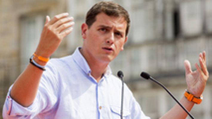 Rivera dice que PP y PSOE "están jugando a cansar a la gente" y pide evitar unas terceras elecciones