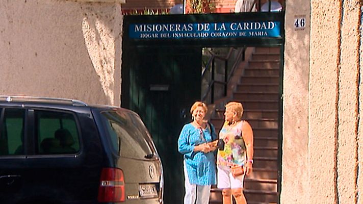 Telediario 1 - En España las Misioneras de la Caridad han seguido la canonización de su fundadora por la televisión