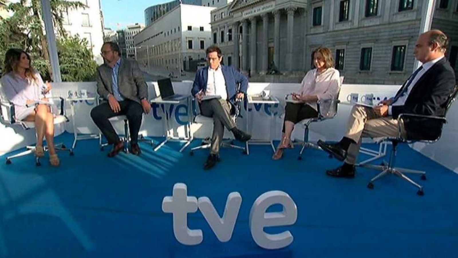 Los desayunos de TVE - Iñigo Méndez de Vigo, ministro de Educación, Cultura y Deporte en funciones
