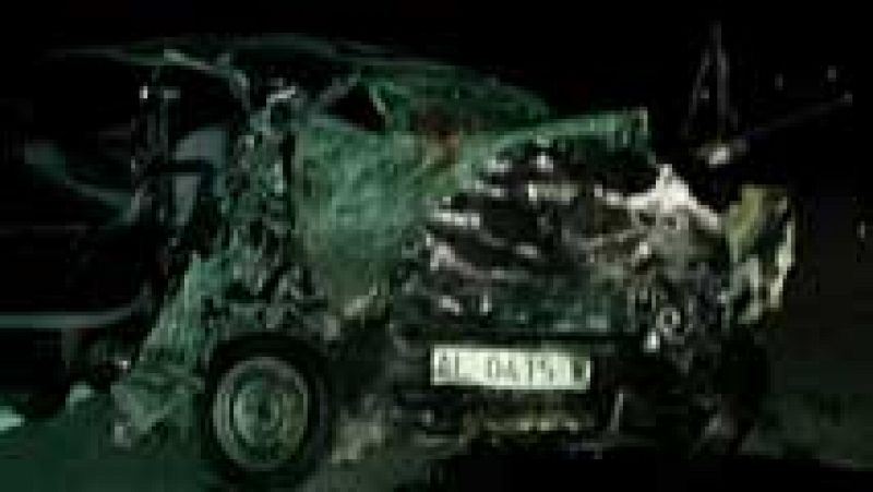 Muere una bebé en un accidente provocado por un hombre que conducía en dirección contraria en una autovía en Almería