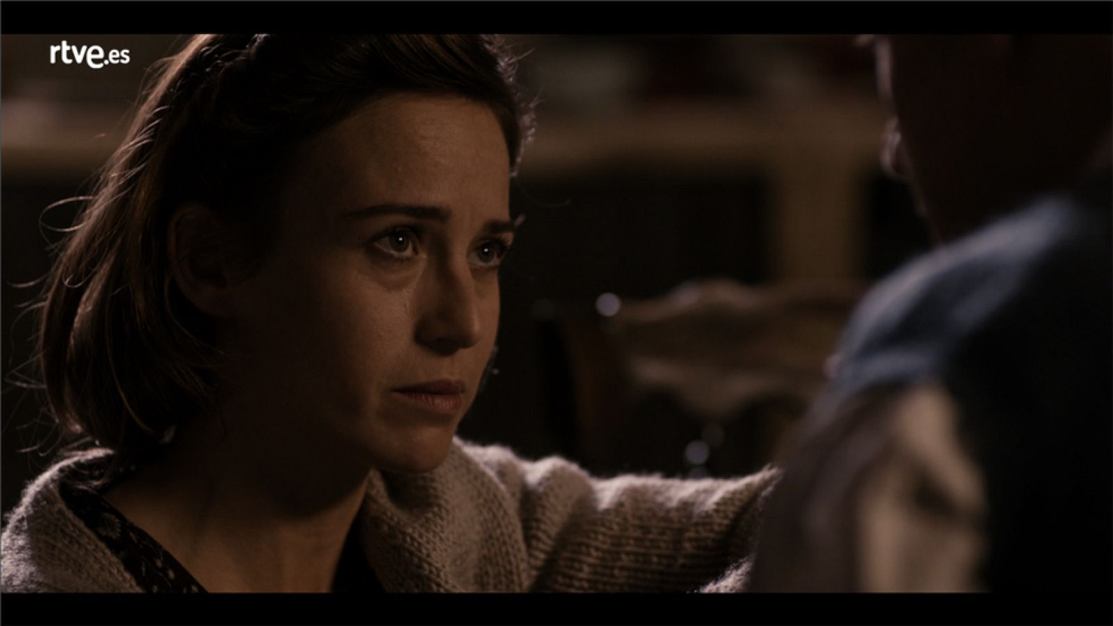 La sonata del silencio - Marta: "¿Has vendido a nuestra hija?" - La sonata del silencio | Ver