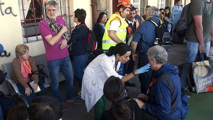 Telediario 1 - Los testigos del accidente de O Porriño: "Se oye un golpetazo, ruido de cristales y humareda"