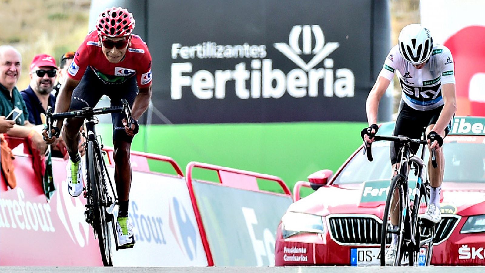 El ciclista Pierre-Roger Latour (Ag2r) se impuso este sábado en la  penúltima etapa de la Vuelta a España, entre Benidorm y el Alto de  Aitana de 193,2 kilómetros, en la que el colombiano Nairo Quintana  (Movistar) certificó su triunfo final, a falta